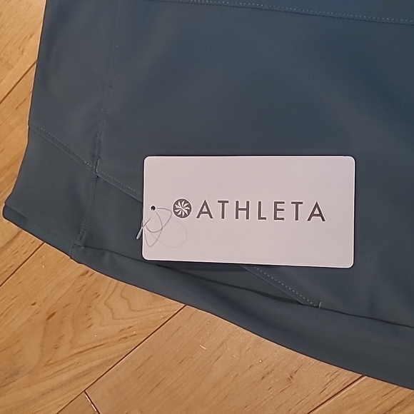 NWT Athleta Cosmic Kick Flare Pant - Picture 13 of 13